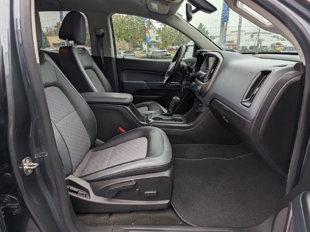 Used 2016 Chevrolet Colorado Z71 AWD/4WD image 12