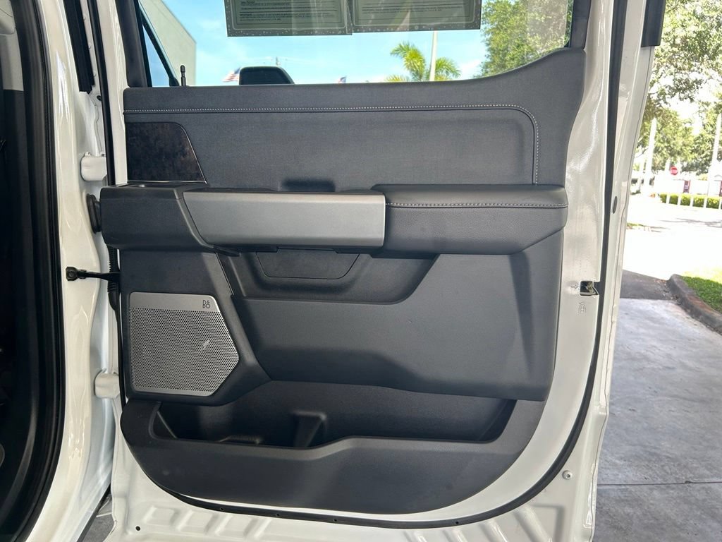 Used 2025 Ford F350 Lariat AWD/4WD image 37