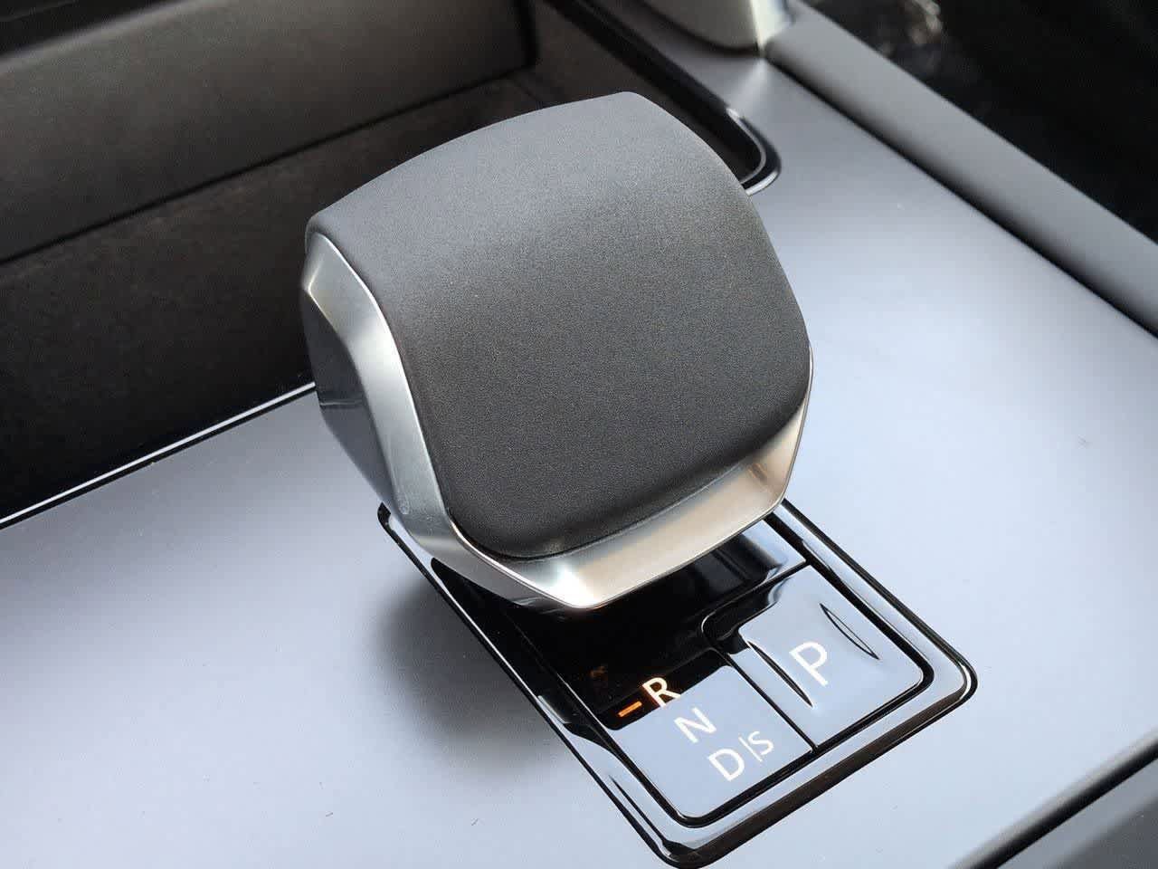 Certified 2025 Land Rover Discovery Sport S image 33