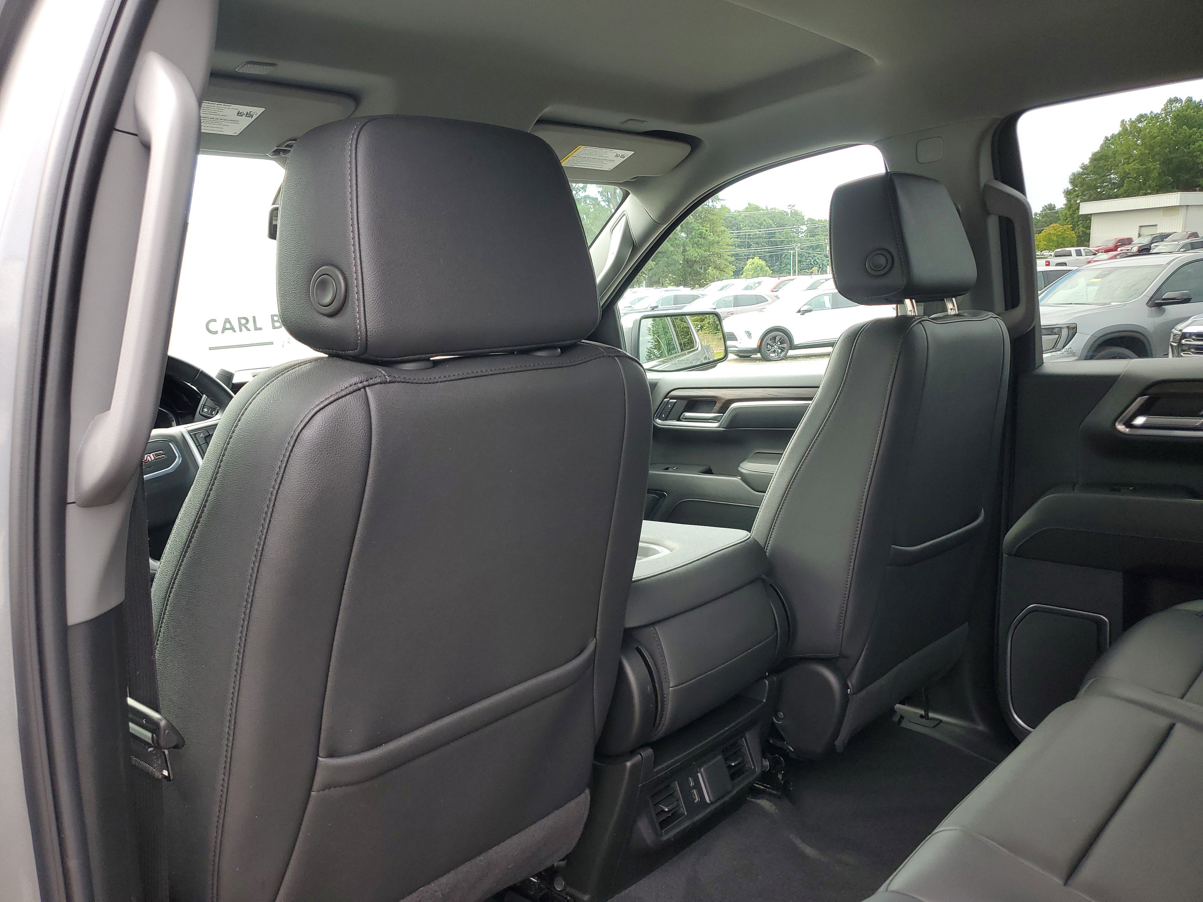 Used 2024 GMC Sierra 1500 SLT image 10