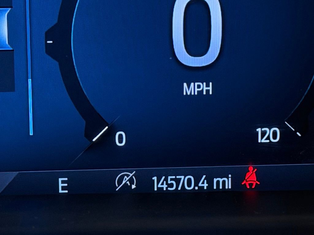 Used 2025 Ford F150 Lariat w/ FX4 Off-Road Package image 16