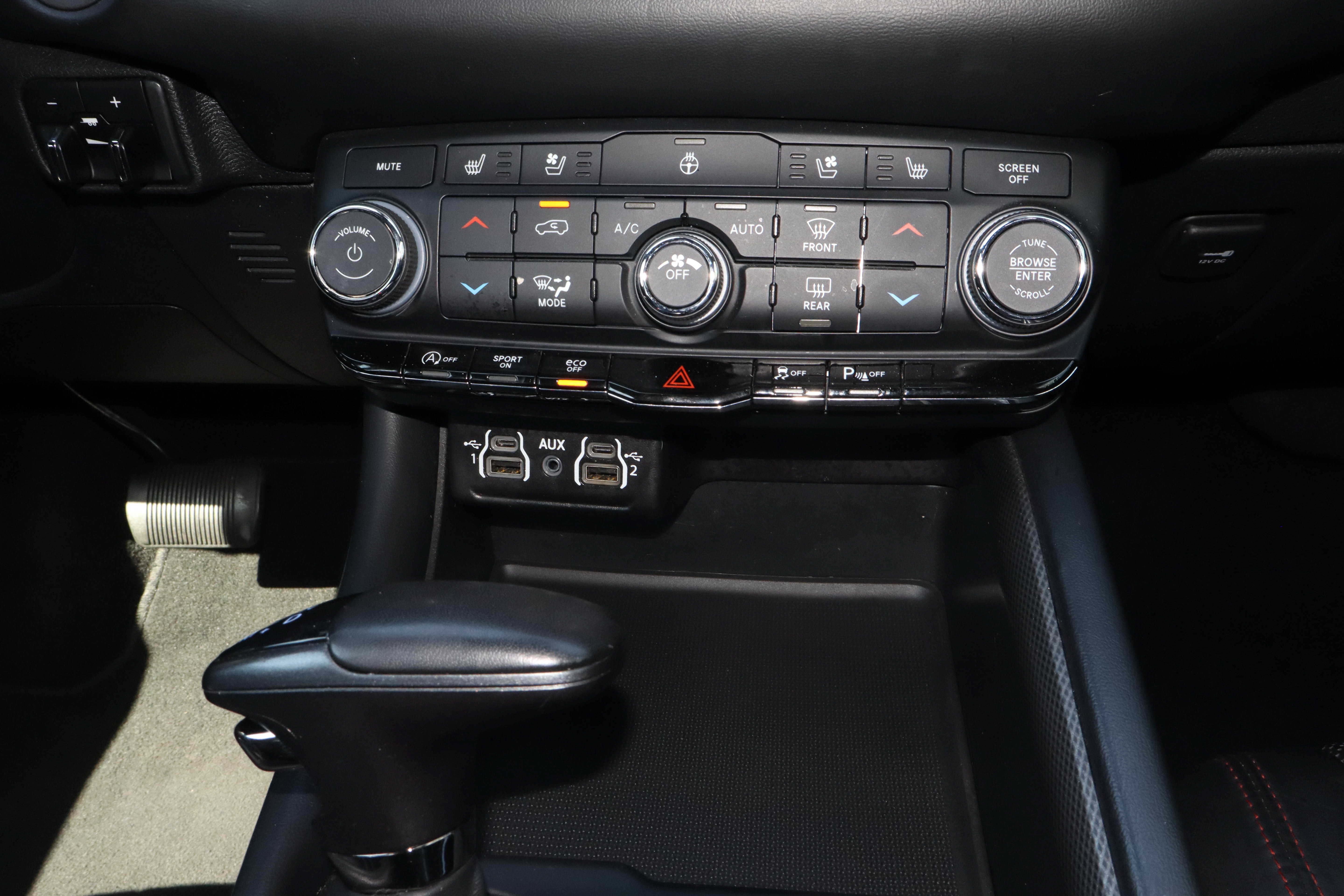 Used 2024 Dodge Durango GT AWD/4WD image 14