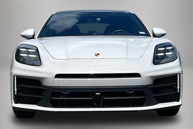 Used 2024 Porsche Panamera 4 image 3