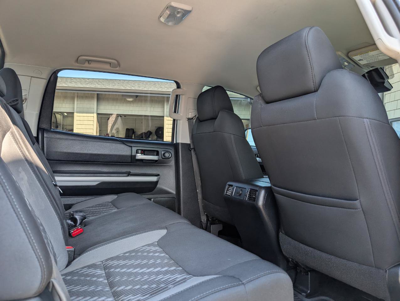 Used 2018 Toyota Tundra SR5 w/ SR5 Upgrade Package AWD/4WD image 23