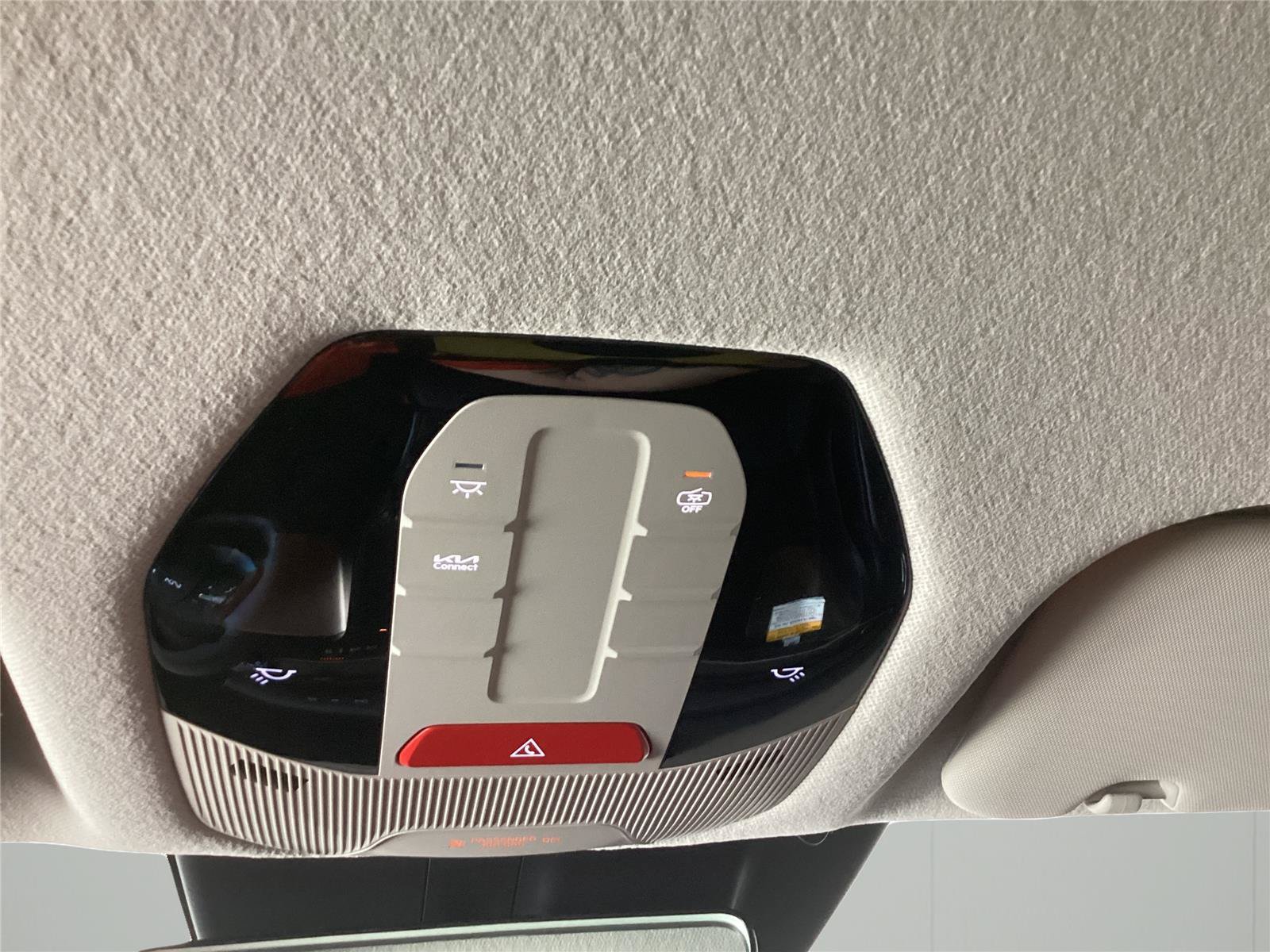 New 2026 Kia K4 FWD image 18