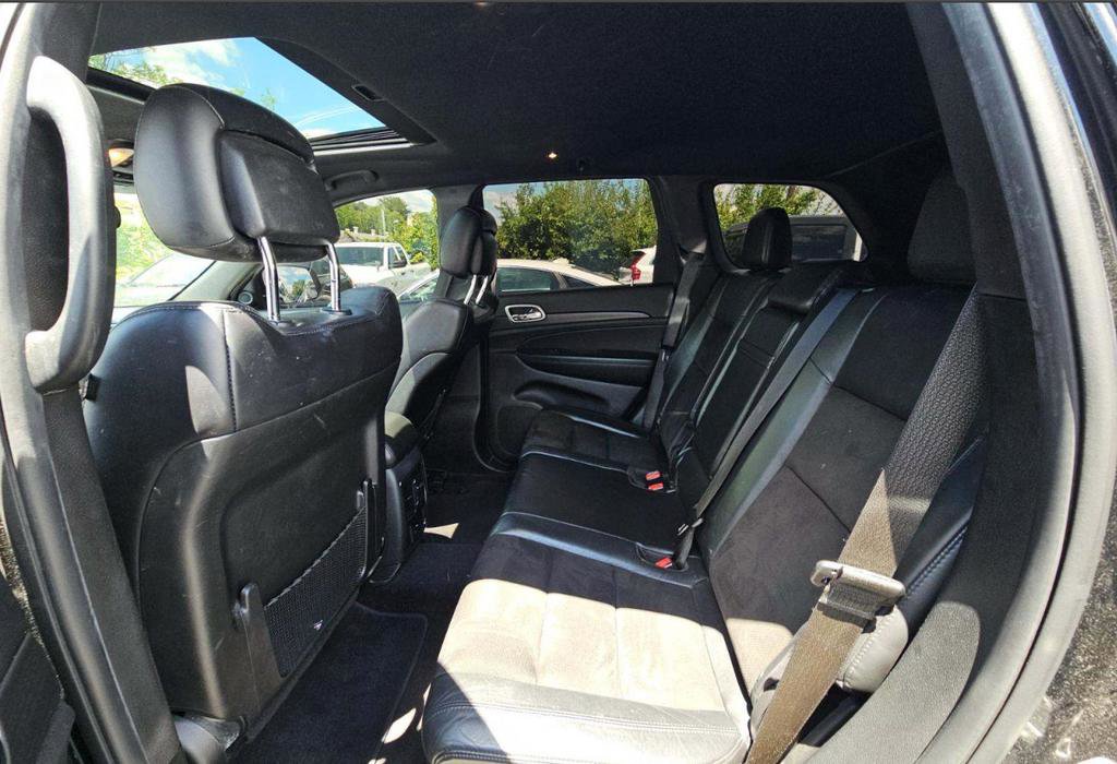 Used 2018 Jeep Grand Cherokee Altitude AWD/4WD image 6
