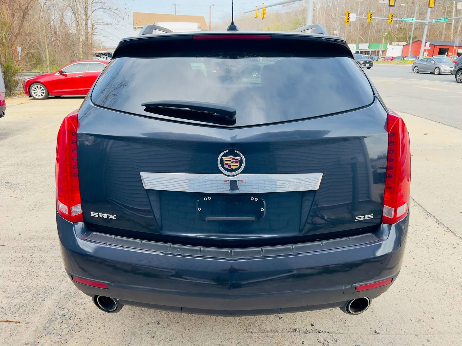 Used 2015 Cadillac SRX FWD image 5