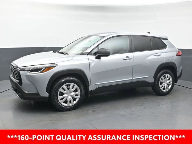 Certified 2022 Toyota Corolla Cross L image 2