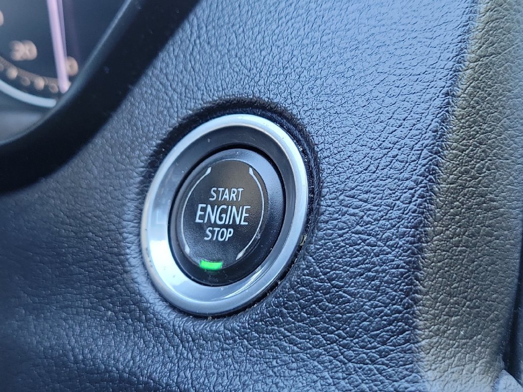 Used 2020 Cadillac XT4 Sport AWD/4WD image 17