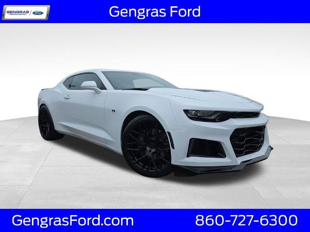 Used 2020 Chevrolet Camaro SS RWD image 1