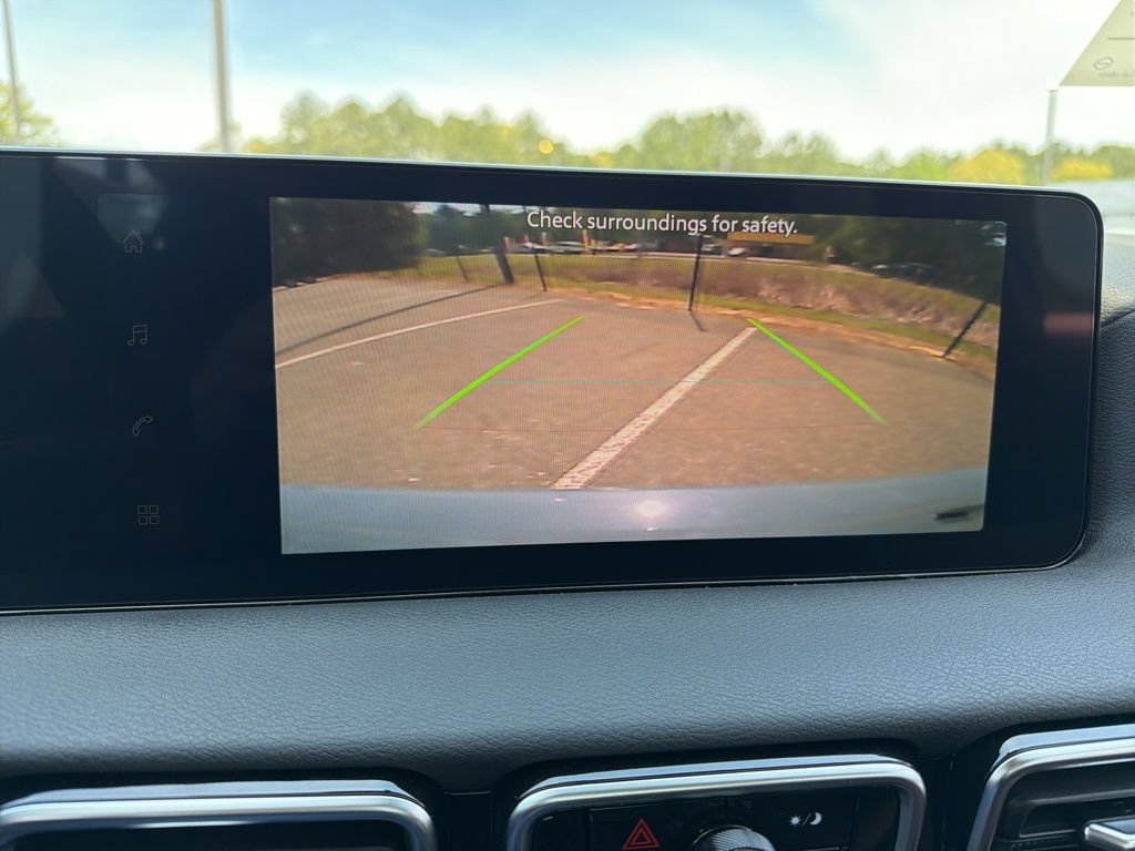 New 2026 Nissan Sentra SR w/ Floor Mat Package FWD image 9