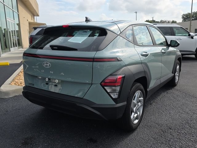 Certified 2025 Hyundai Kona SE FWD image 4