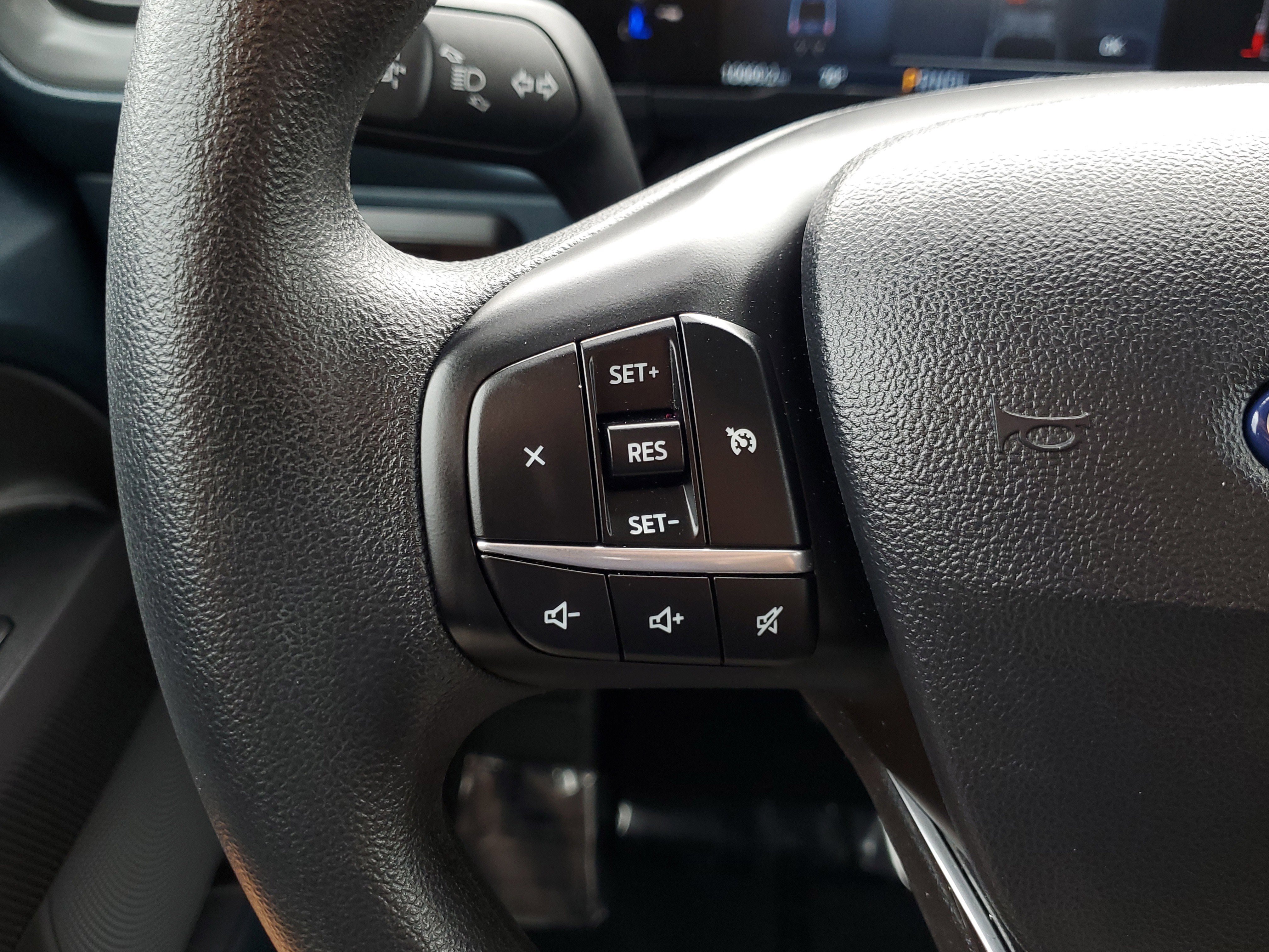 Used 2025 Ford Maverick XL w/ Equipment Group 102A image 24