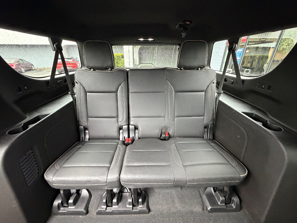 Used 2021 Chevrolet Suburban Premier AWD/4WD image 5