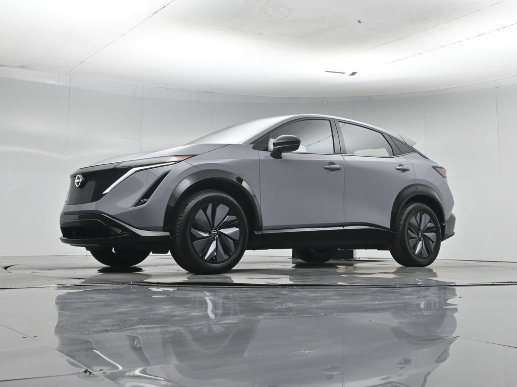 Used 2023 Nissan Ariya AWD image 46