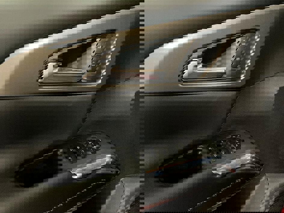 New 2026 Chevrolet Traverse LT w/ Sun and Wheel Package image 24