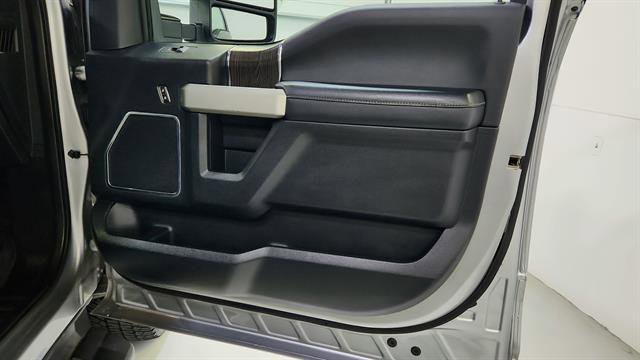Used 2020 Ford F350 Lariat w/ Lariat Ultimate Package image 27
