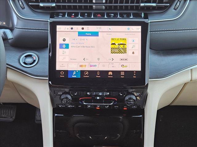 New 2025 Jeep Grand Cherokee L Limited w/ Luxury Tech Group II RWD image 13