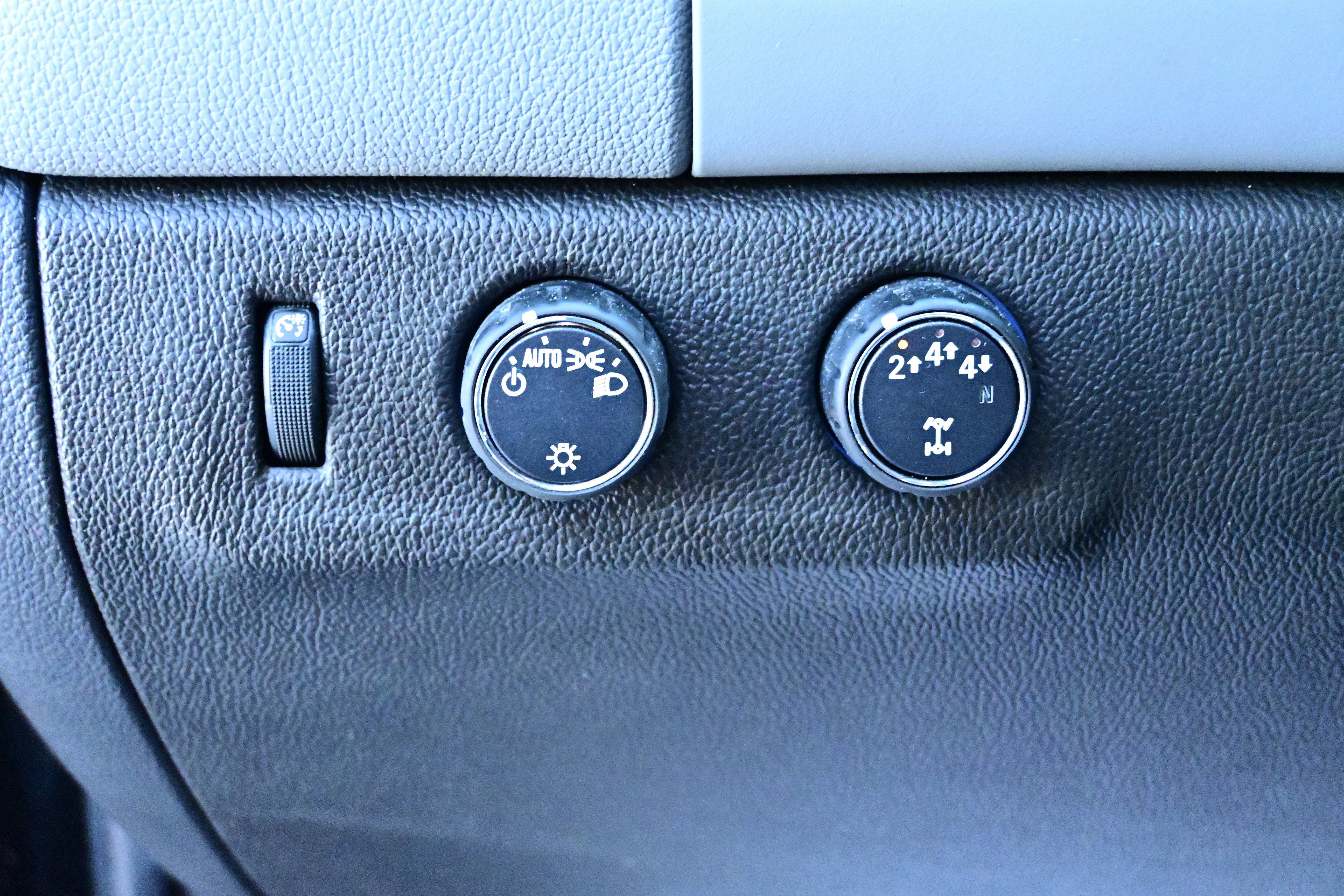 Used 2022 Chevrolet Colorado W/T w/ Custom Special Edition AWD/4WD image 26