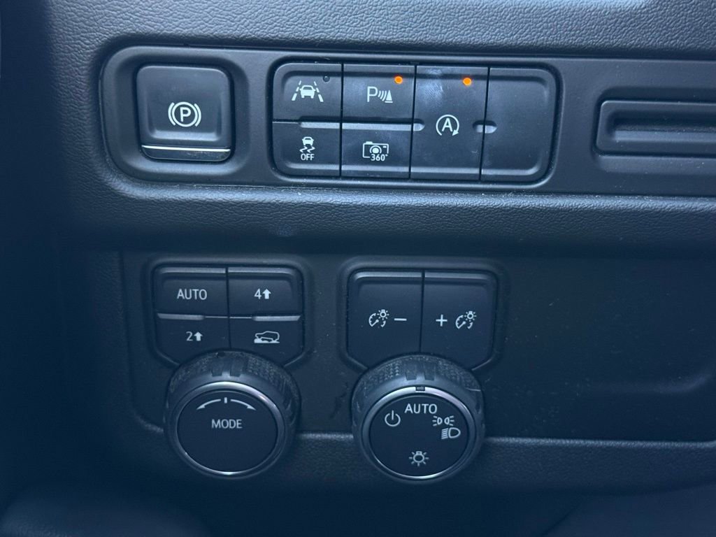 Used 2024 Chevrolet Tahoe RST w/ RST Performance Edition image 26