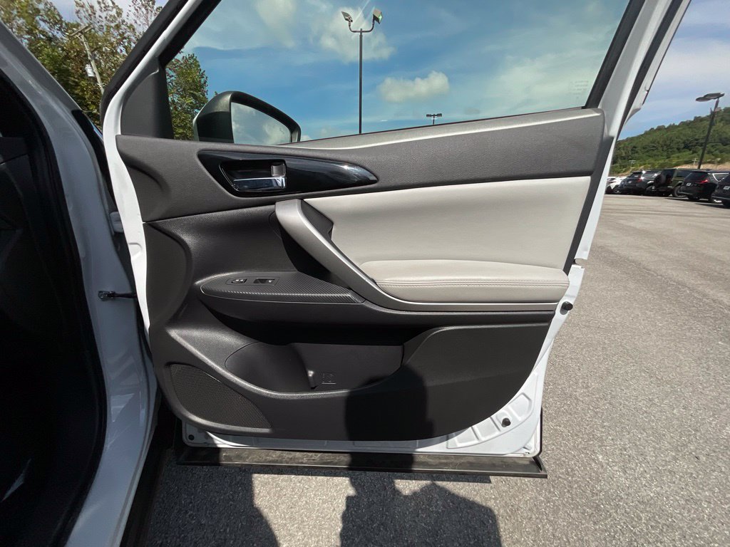 Used 2024 Mitsubishi Eclipse Cross SEL AWD/4WD image 22