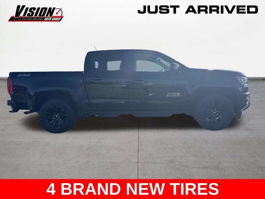Used 2017 Chevrolet Colorado Z71 w/ Z71 Midnight Edition AWD/4WD image 4