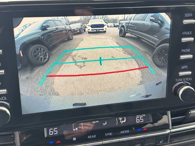 Used 2024 Toyota Sienna XSE w/ XSE Plus Package image 21