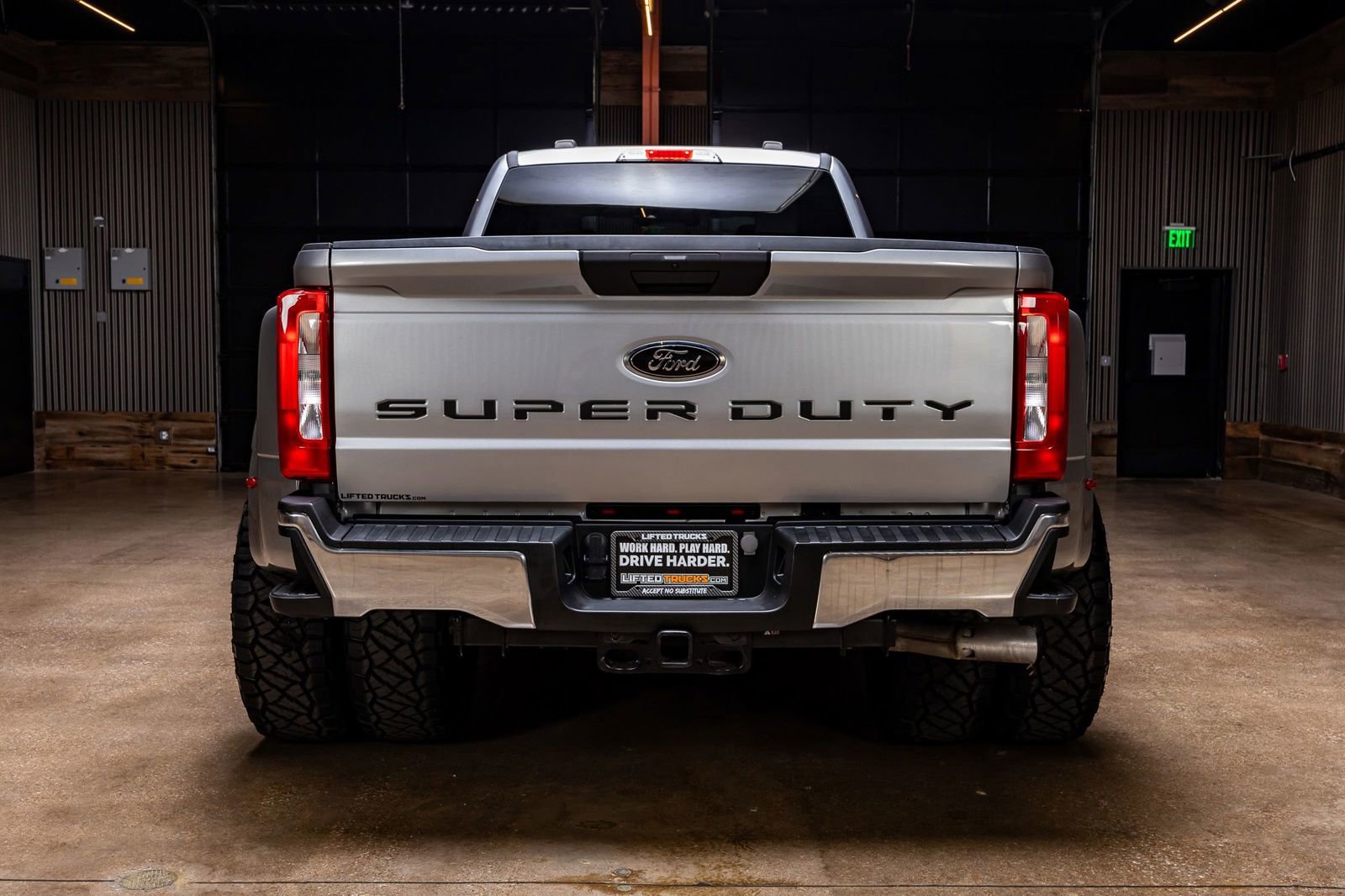 Used 2023 Ford F350 XLT w/ FX4 Off-Road Package image 8