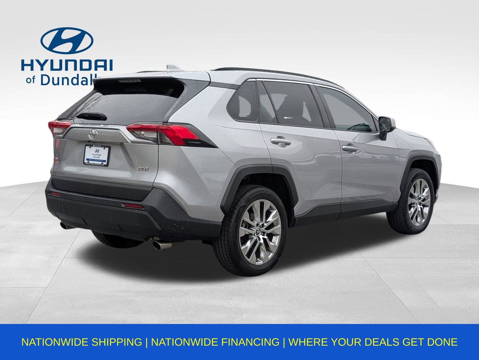 Used 2021 Toyota RAV4 XLE Premium image 6