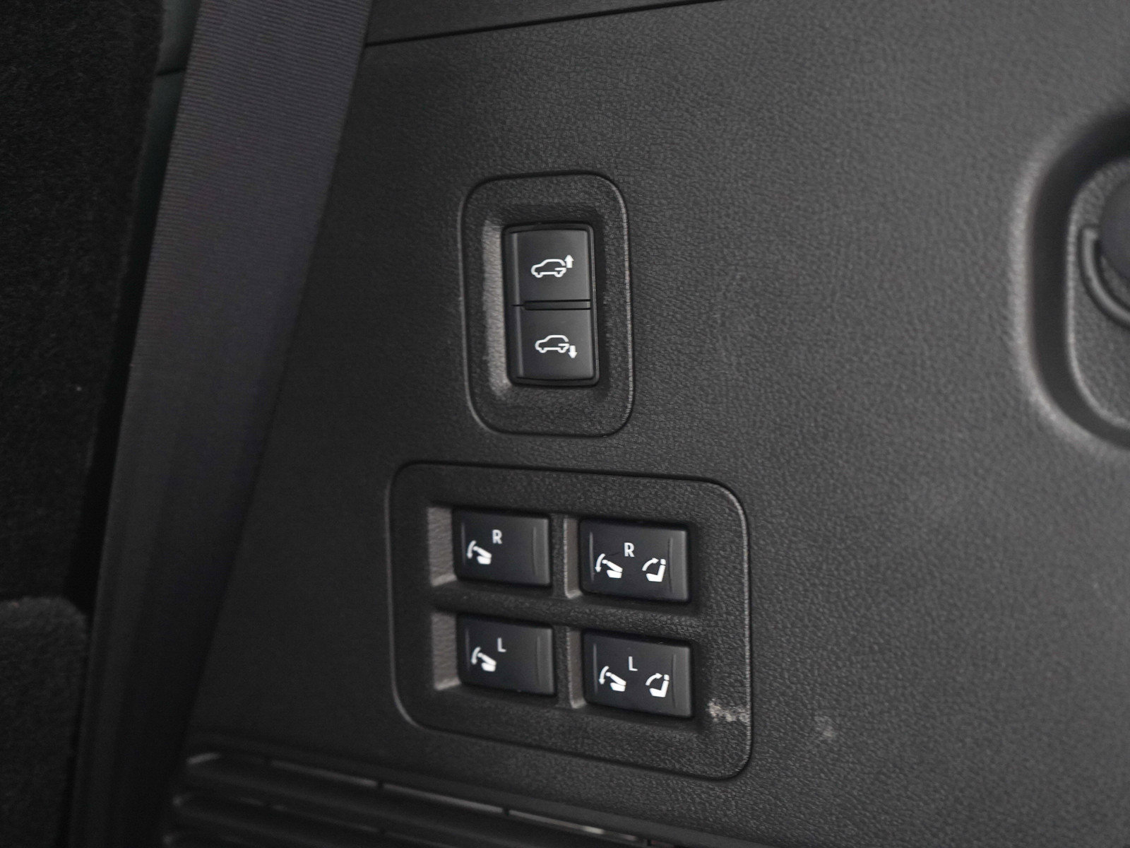 Used 2025 Nissan Armada PRO-4X w/ Pro-4X Premium Package AWD/4WD image 22