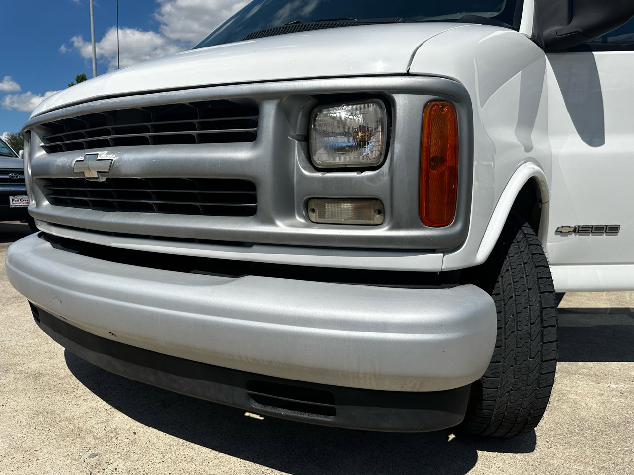 Used 2001 Chevrolet Express 1500 image 50
