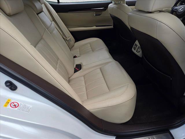Used 2017 Lexus ES 350 w/ Luxury Package FWD image 20