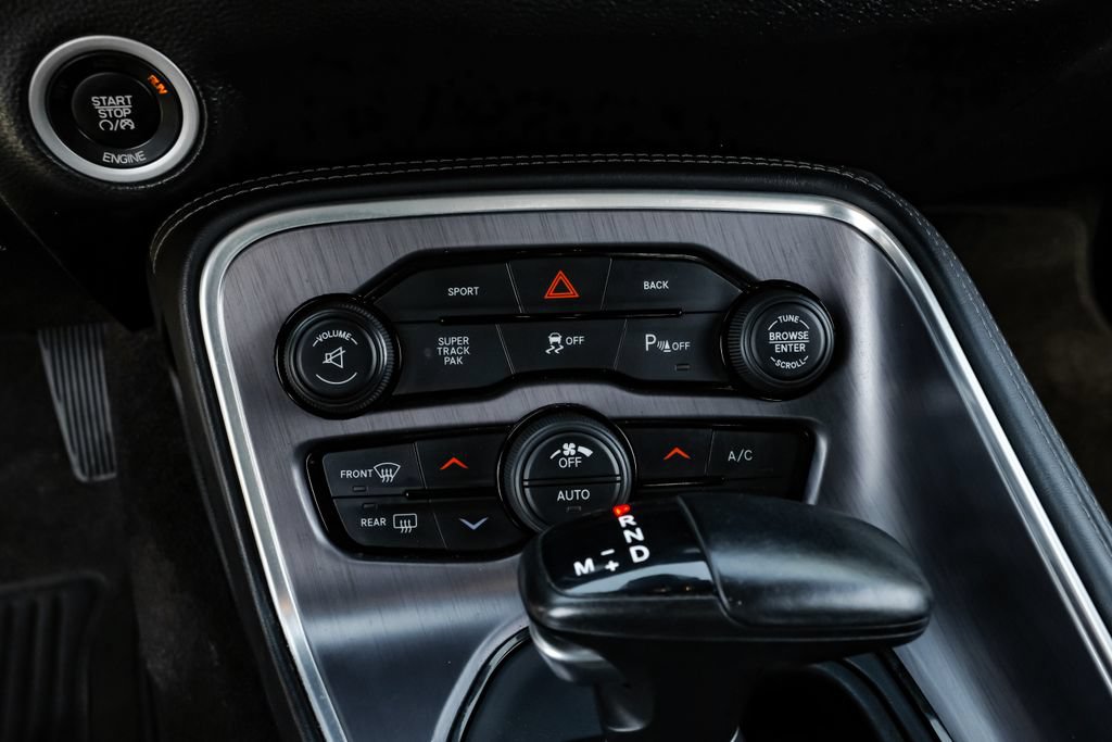 Used 2016 Dodge Challenger R/T Scat Pack RWD image 26