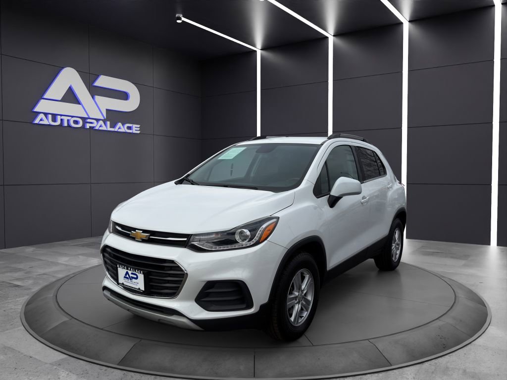 Used 2022 Chevrolet Trax LT w/ Driver Confidence Package
