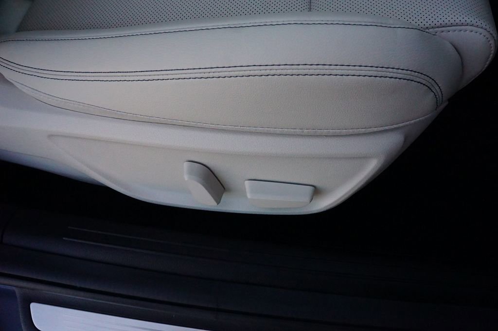 Certified 2026 Genesis G70 2.5T image 22