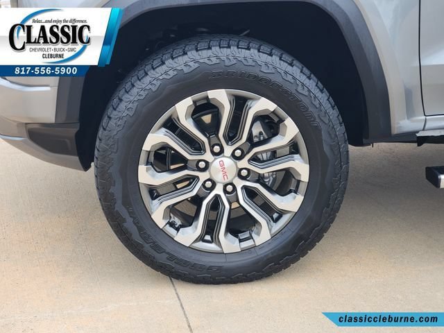 Used 2025 GMC Canyon Denali AWD/4WD image 13