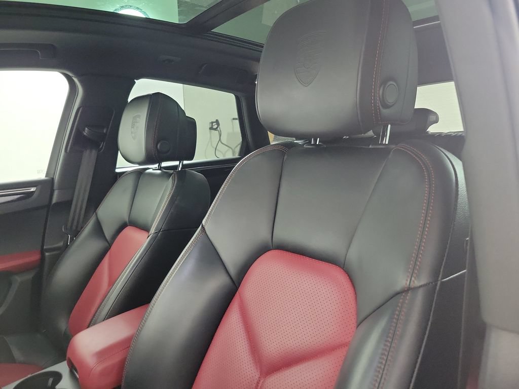 Used 2021 Porsche Macan S AWD/4WD image 18
