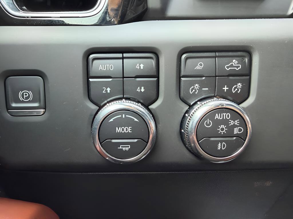 Used 2024 GMC Sierra 3500 Denali Ultimate image 19