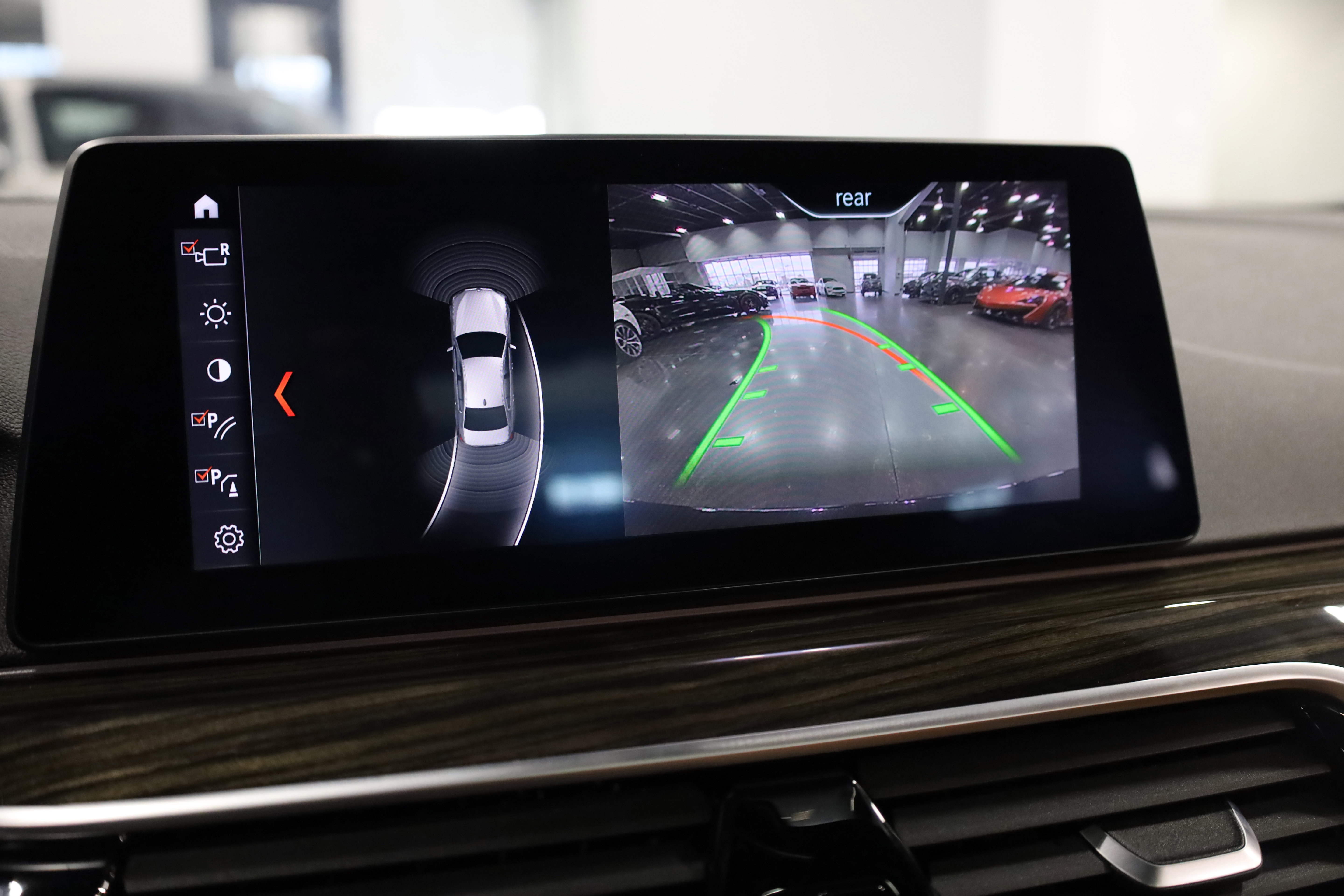 Used 2019 BMW 540i xDrive w/ Convenience Package image 29