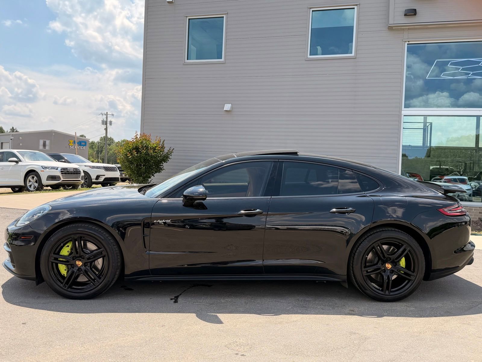 Used 2018 Porsche Panamera 4 AWD/4WD image 16