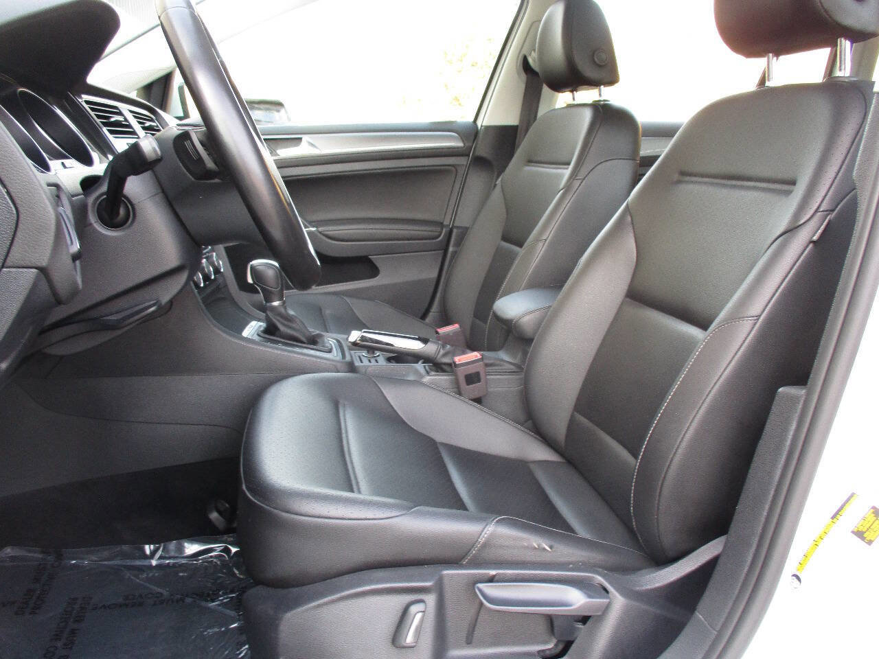 Used 2018 Volkswagen Golf Alltrack SE image 20