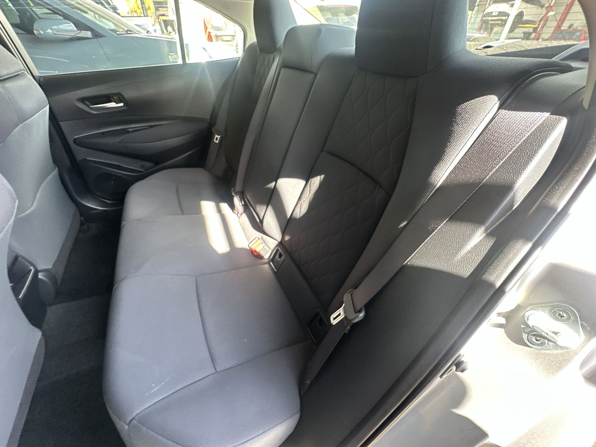 Used 2020 Toyota Corolla LE image 26