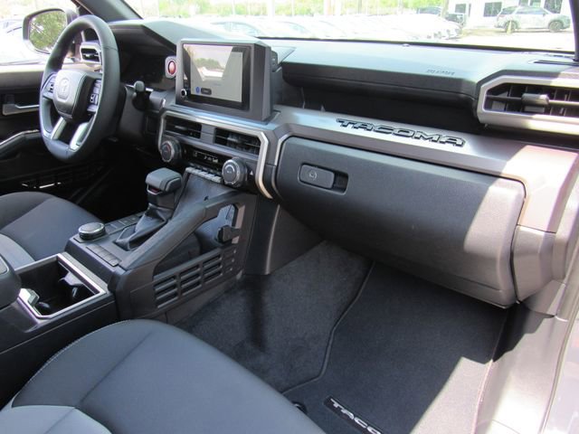 Used 2025 Toyota Tacoma TRD Sport image 11