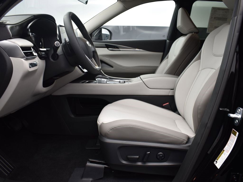 Certified 2026 INFINITI QX60 Pure w/ Cargo Package image 12