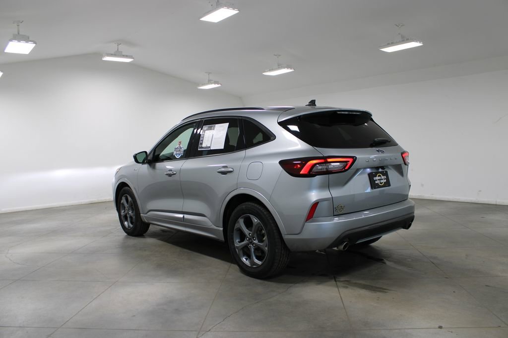 Used 2024 Ford Escape ST-Line image 7
