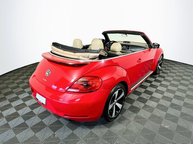 Used 2013 Volkswagen Beetle Turbo FWD image 29