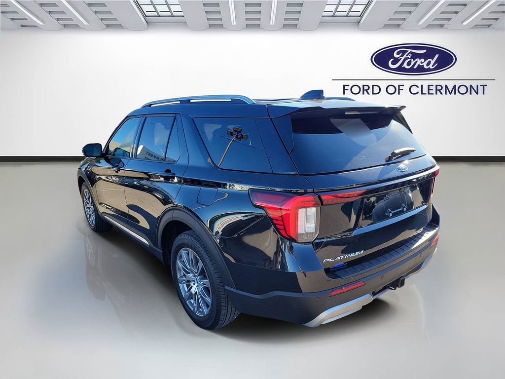 Used 2025 Ford Explorer Platinum image 3