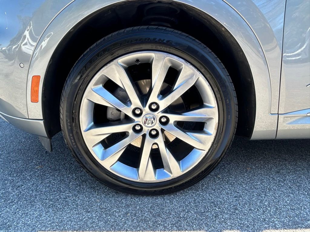 Used 2023 Buick Envision Avenir image 10