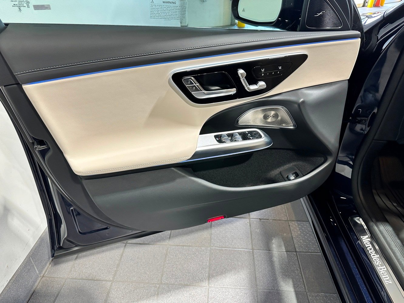 New 2026 Mercedes-Benz E 450 4MATIC Sedan image 8