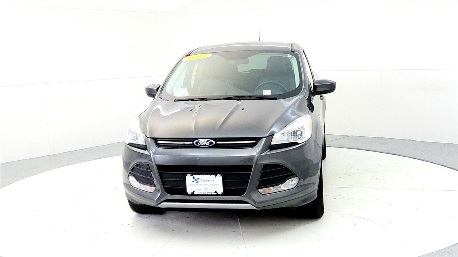 Used 2015 Ford Escape SE image 2